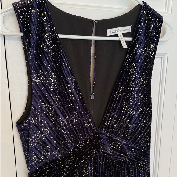 Elegant BCBG Purple Women's Dress - Picture 6 of 14